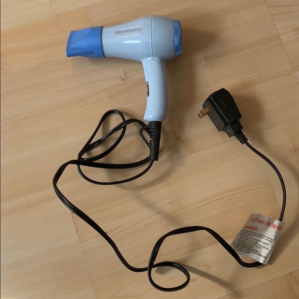 Izu Tech Baby Blue Travel Blow Dryer